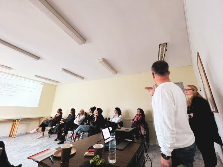 Adáma – The World Café as a method of public discourse and participation
